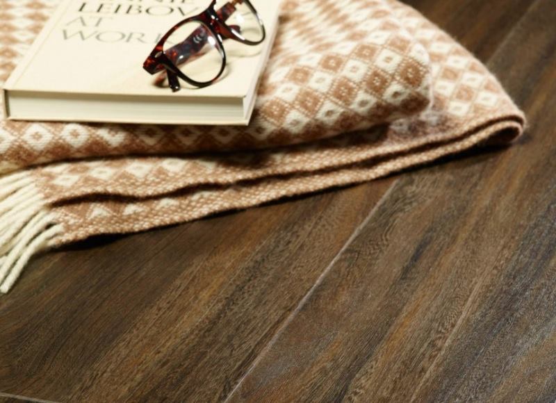 Линолеум бытовой "IVC" Woodlike Edgewood W48 (4м) — купить в Братске