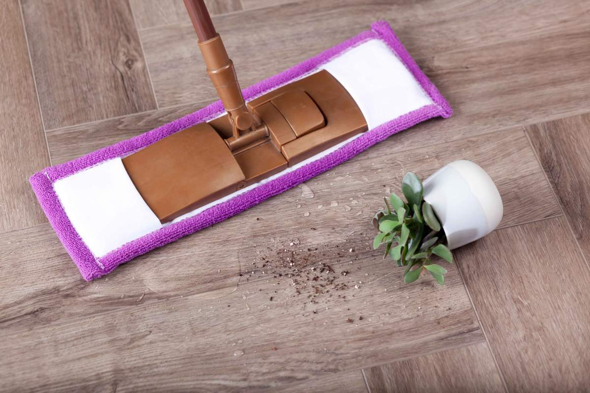 Замковая ПВХ плитка "Aberhof" Carmelita 1862 (615*123*5 мм) — купить в Братске