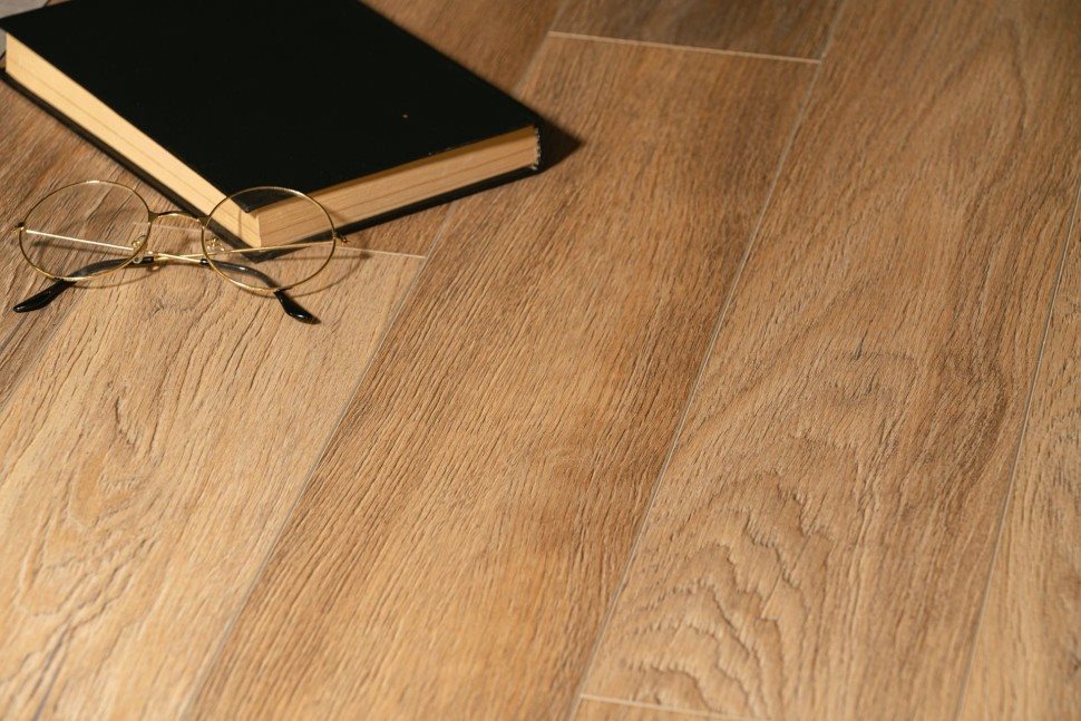 Виниловый ламинат "Bonkeel" Style Дуб Бонди (1200*125*4 мм) — купить в Братске